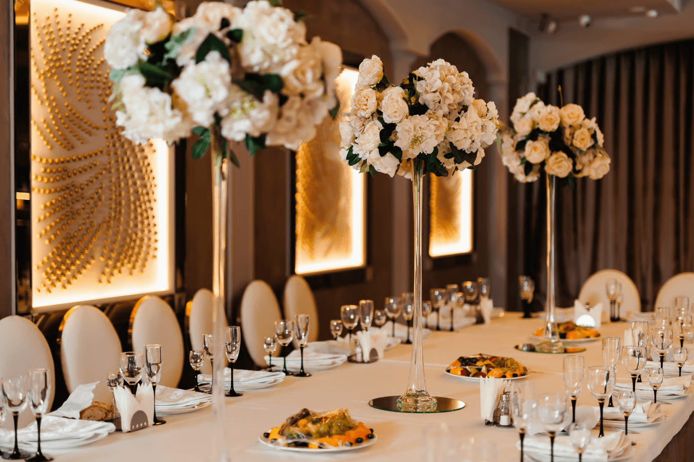 Crystal vases centerpieces – Floward online flowers and gifts.png