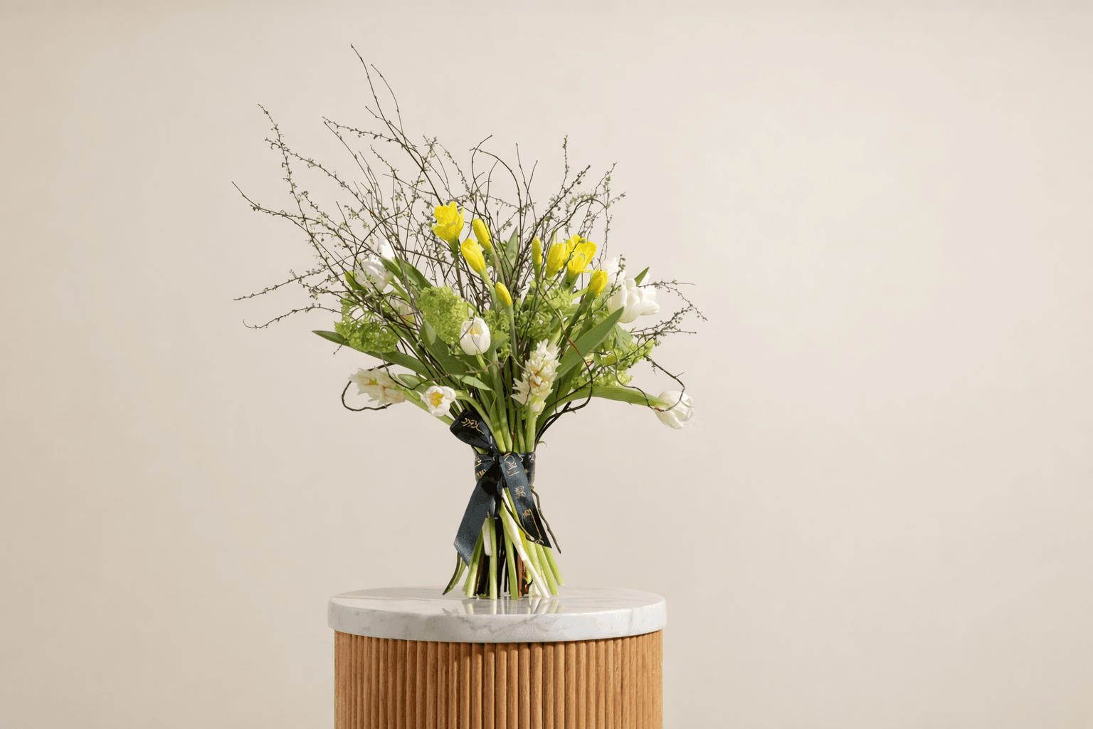 Daffodils for anniversary flower bouquet.png