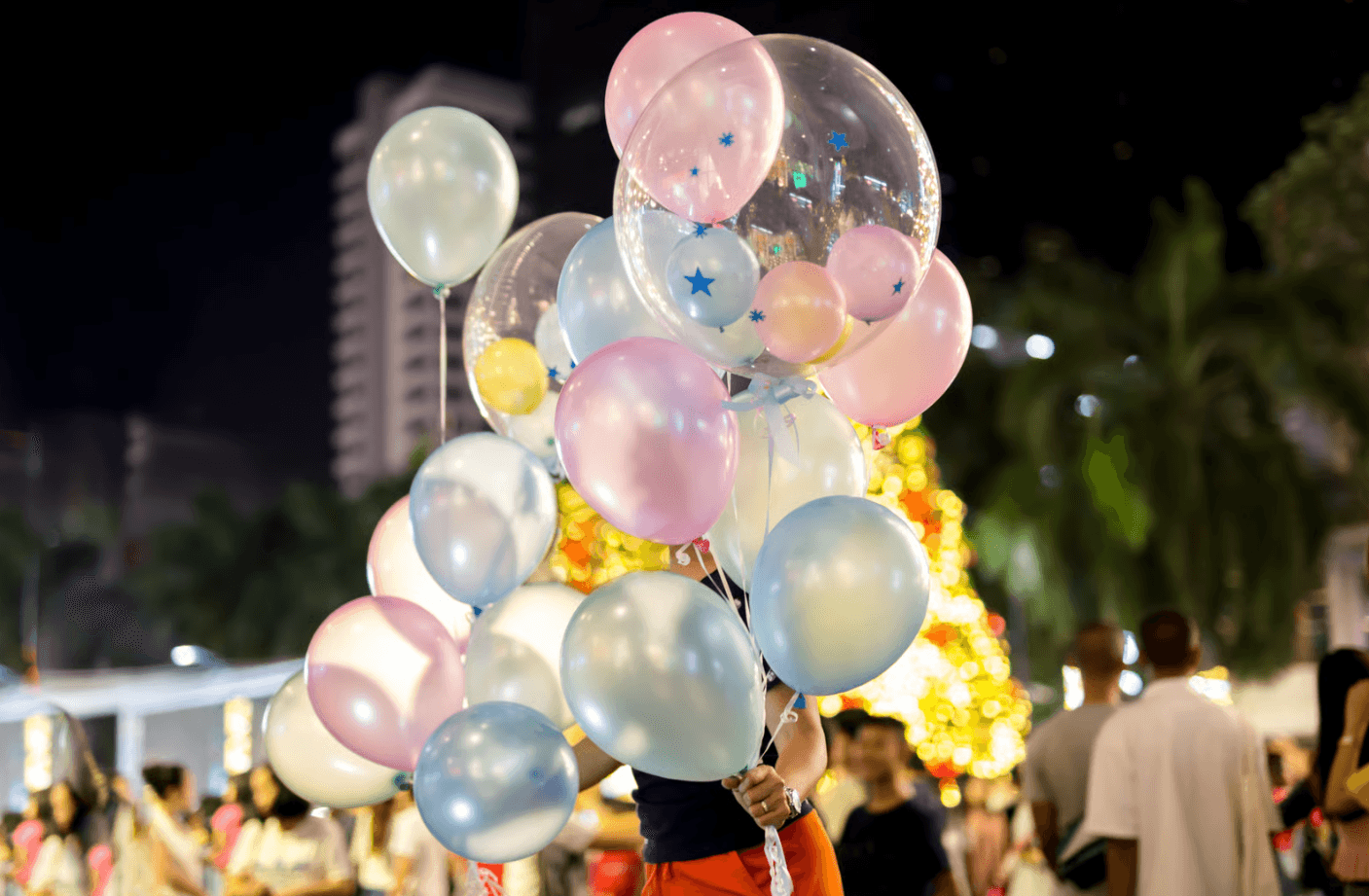 Eidiyah Baloons for Eid.png