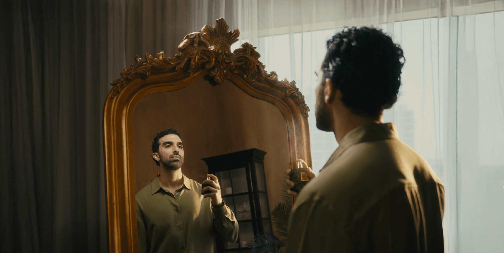How Perfume Influences Mood, Memory and Behaviour
