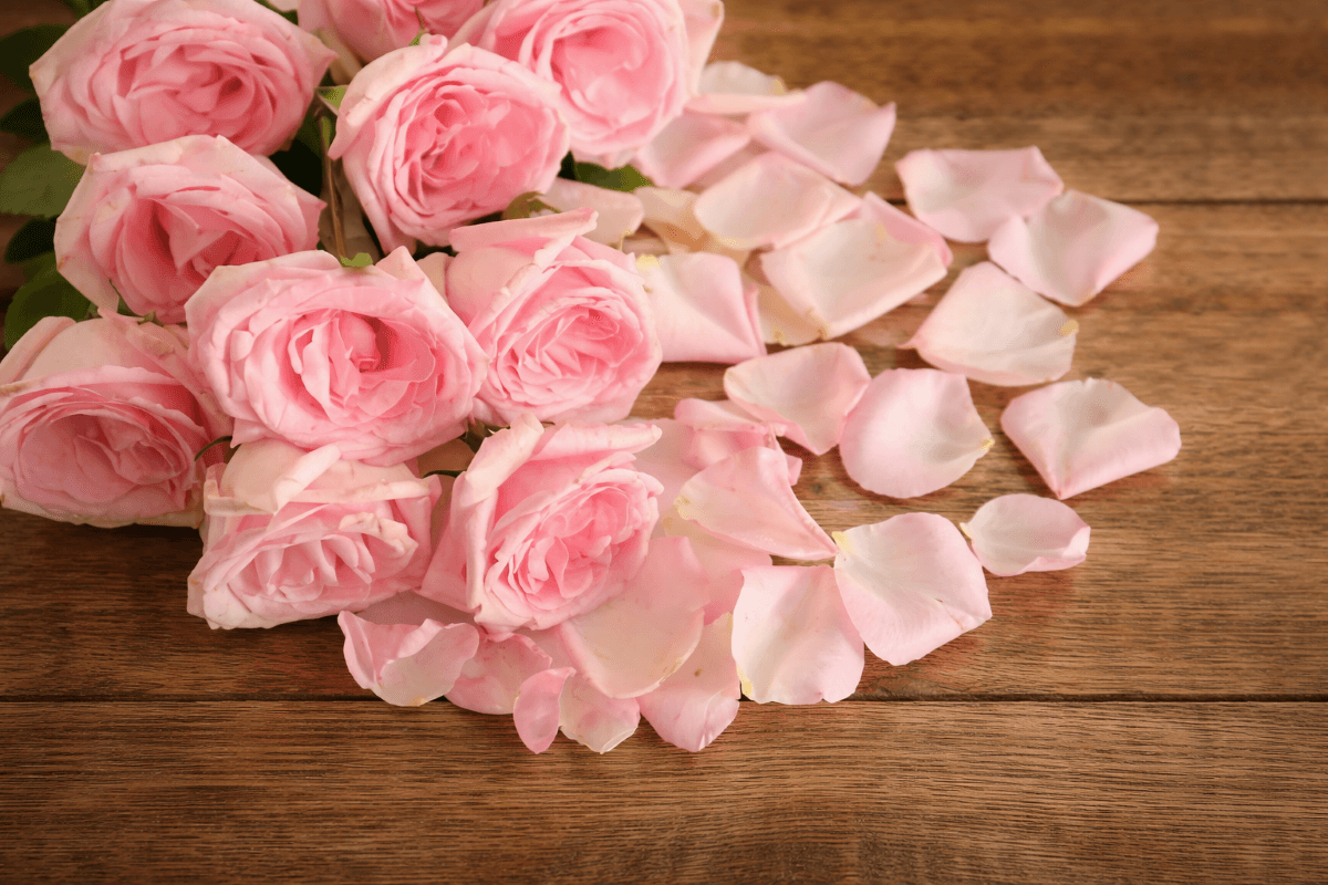 Pink flowers meaning.png