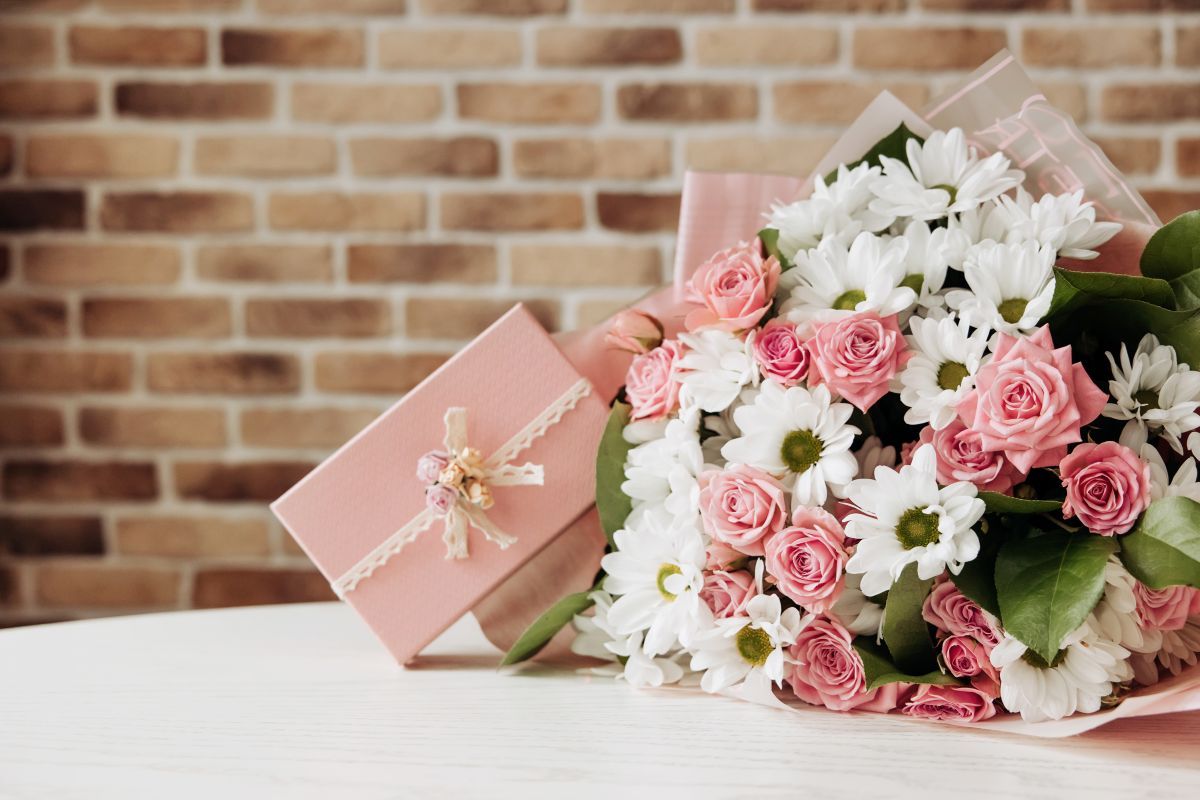 apology with a sweet gesture.jpg