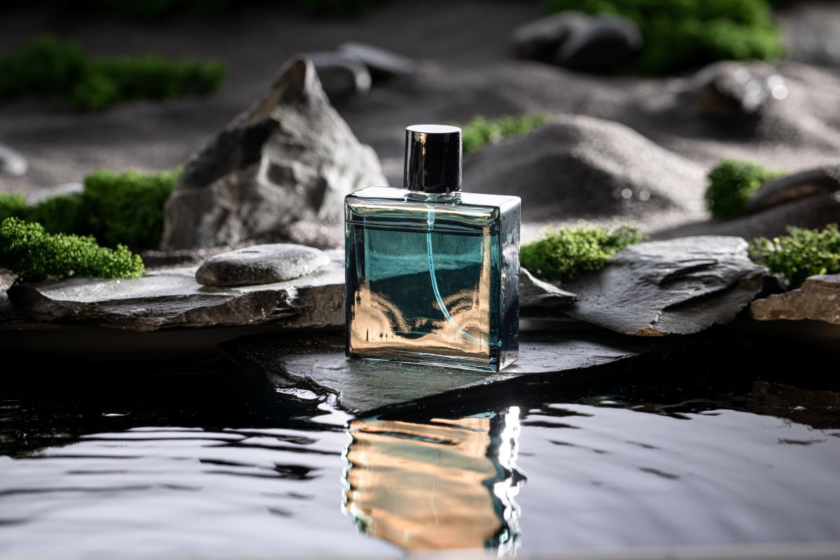 aromatic fresh perfume scent profile for men.jpg