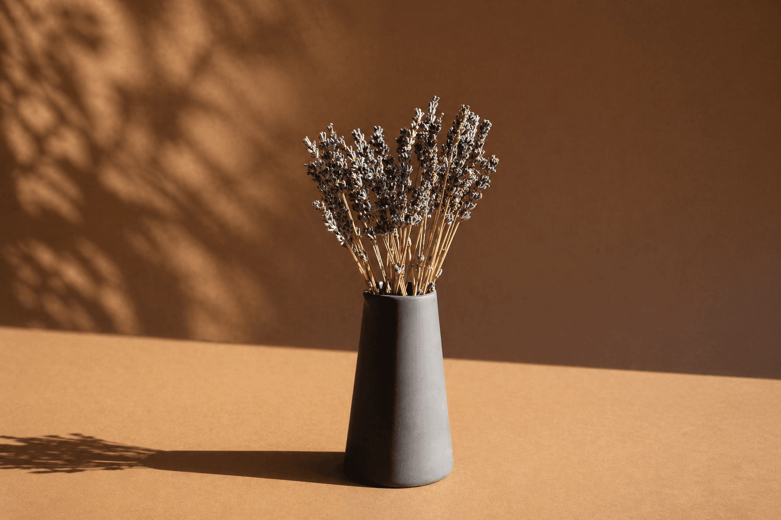 dried lavendar vase for home decor.png