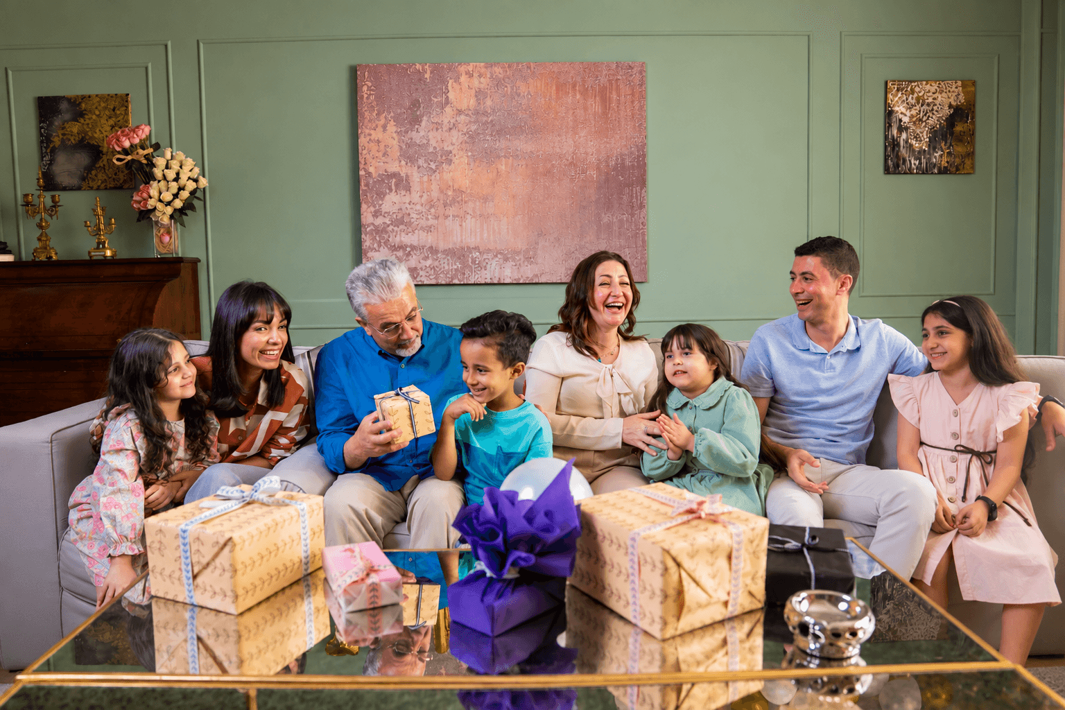 family traditions and family gifts that strengthen bonds.png