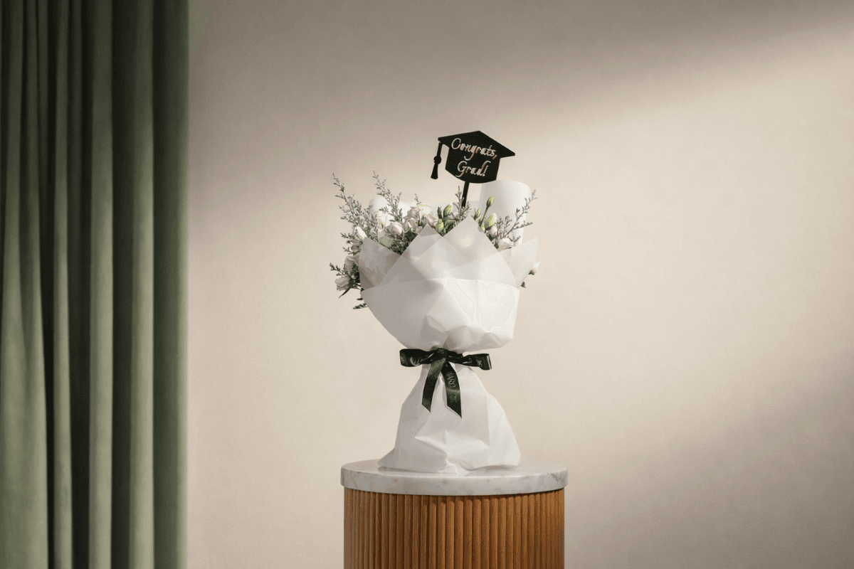 graduate homecomming flower bouquet.png