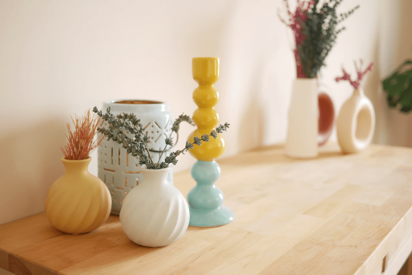 high-low vase decoration.png
