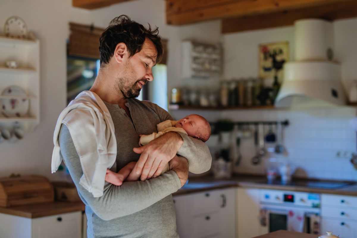 how to help a new mom as a father.jpg
