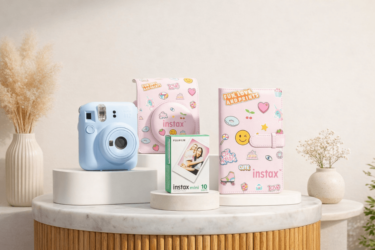 instant polaroid camera for friends.png