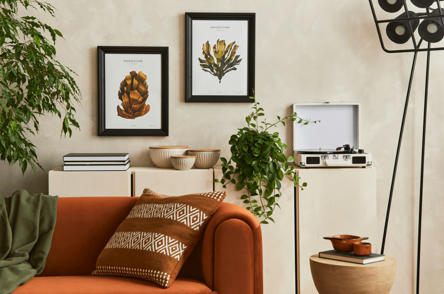 layered home decorations.png