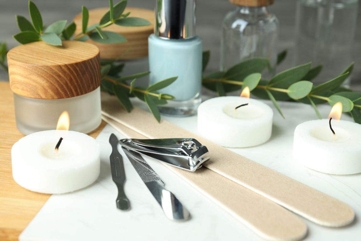 nail care manicure accessories for men grooming gifts.jpg