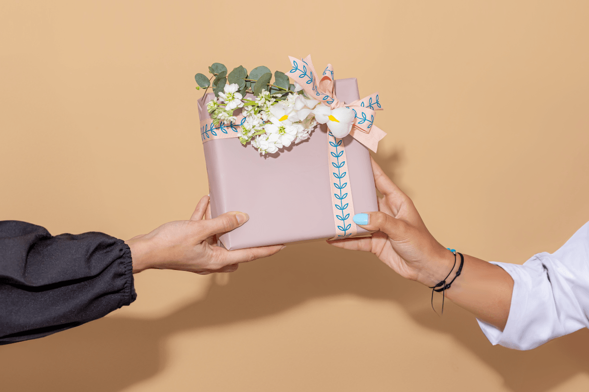 professional gifts delivery.png