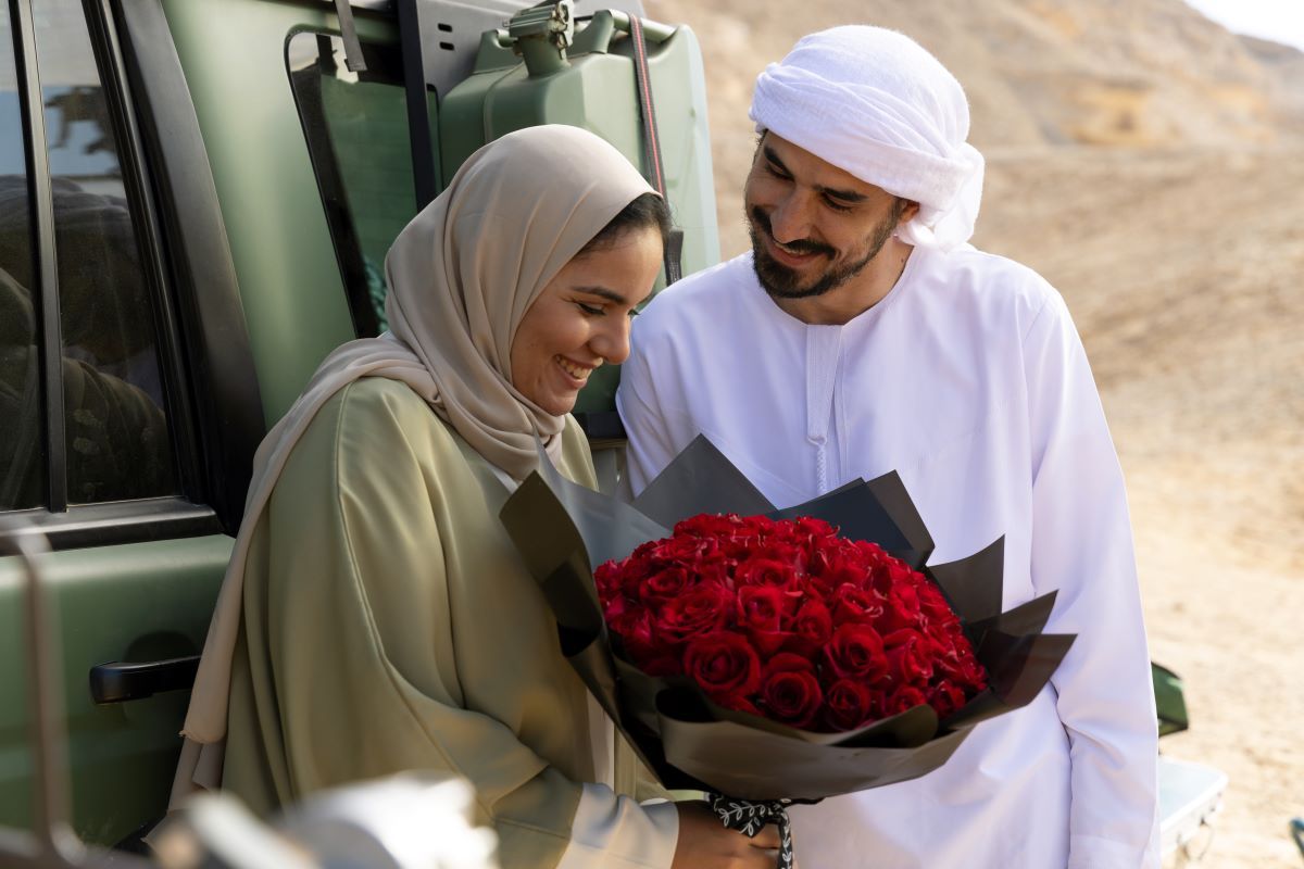 Promise Day Meaning, Gifts & Flowers That Speak from the Heart