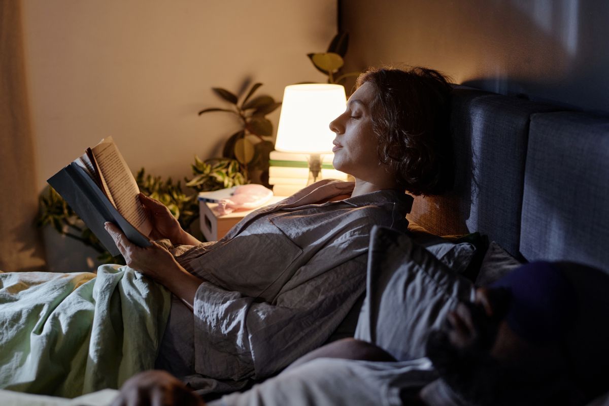reading before bed for an evening routine.jpg