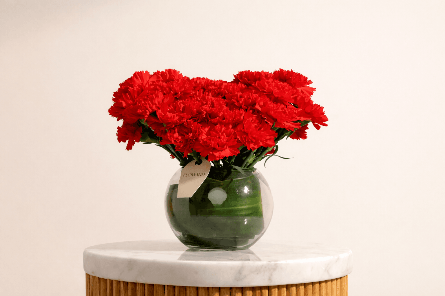 romantic red Carnations romantic flowers bouquet.png
