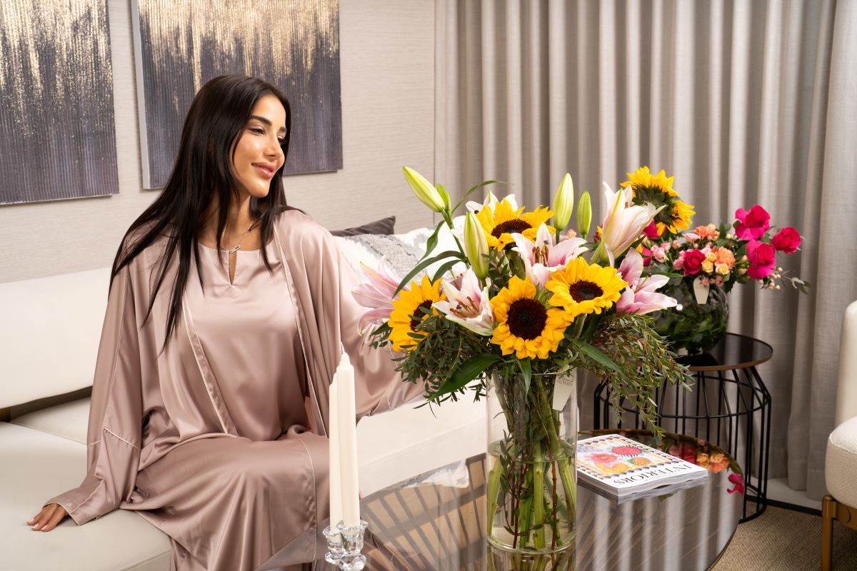 sunflowers and lilies bouquet - Floward.jpg