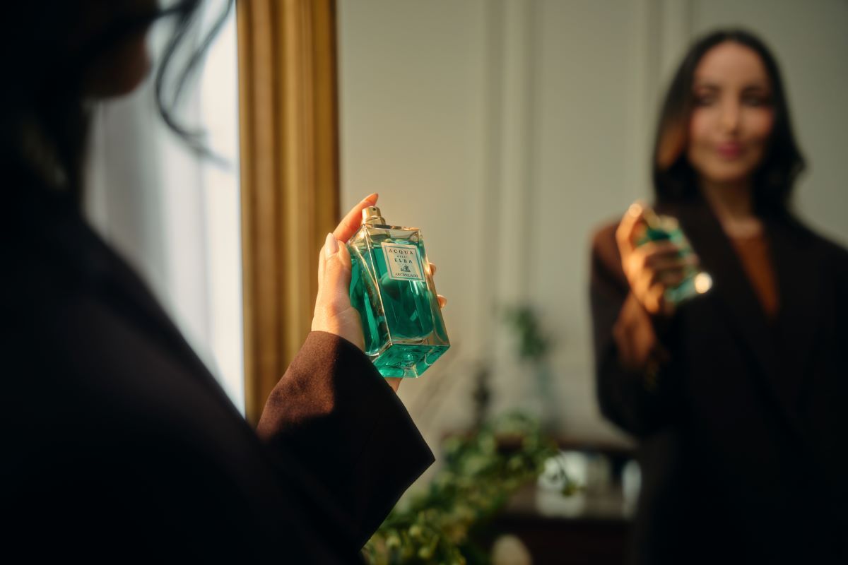 valentine's day perfume gifts for wife.jpg