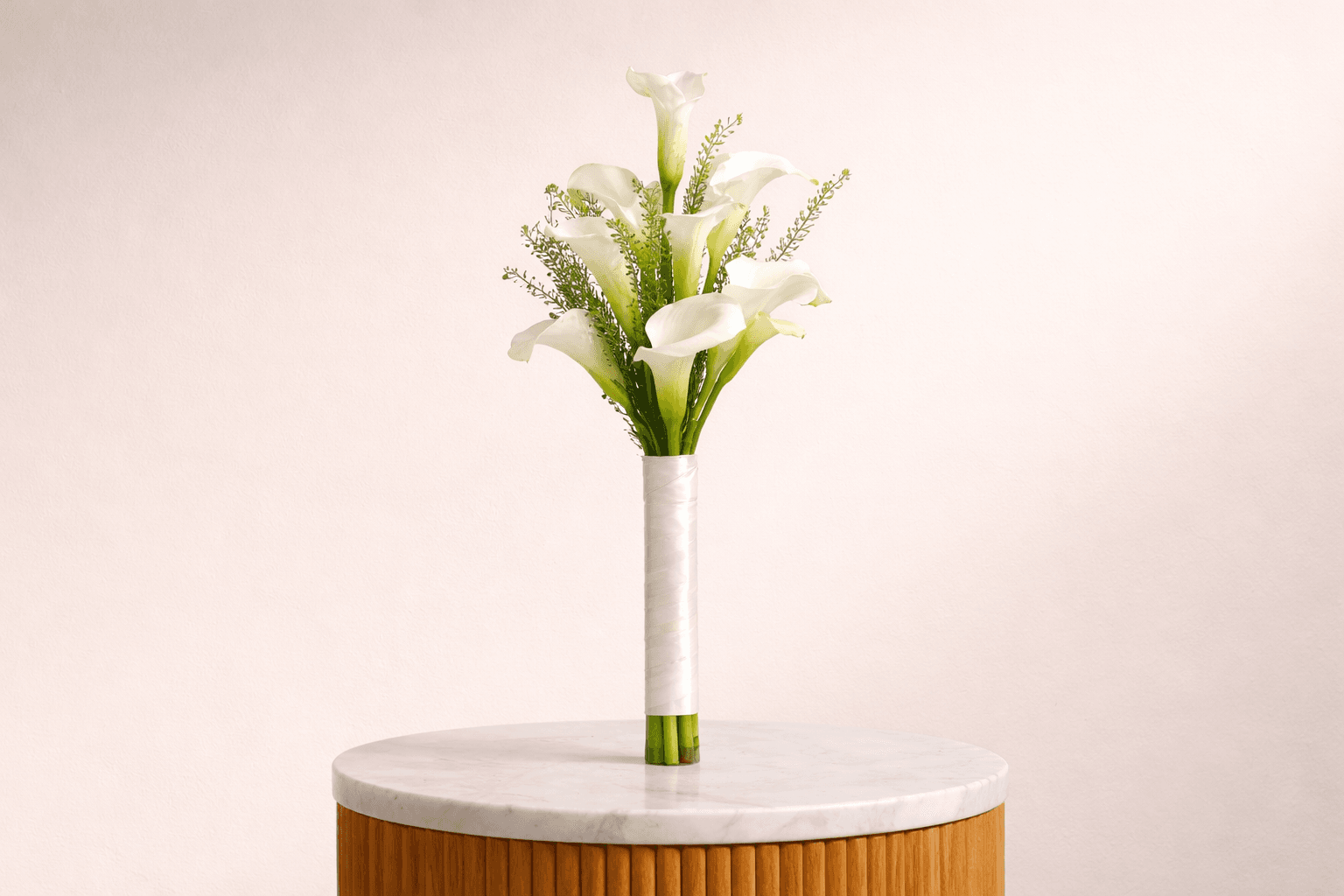wedding bouquet winter flowers calla lilies.png
