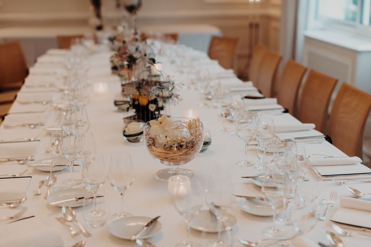 wedding buffet etiquette.jpg