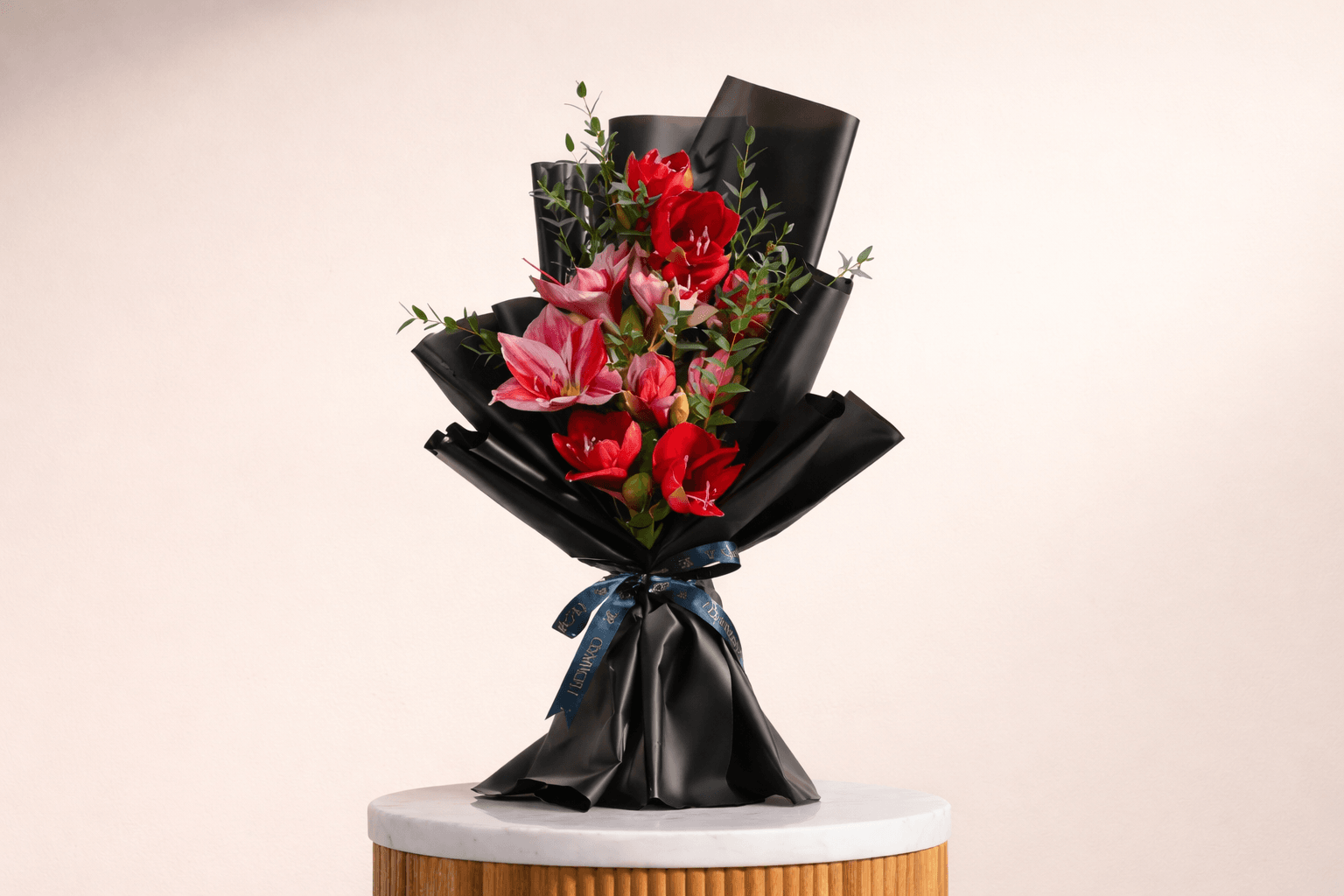 wedding flower bouquet Amaryllis.png