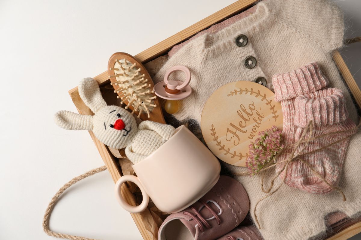 what are the best gifts for a new baby gift basket.jpg