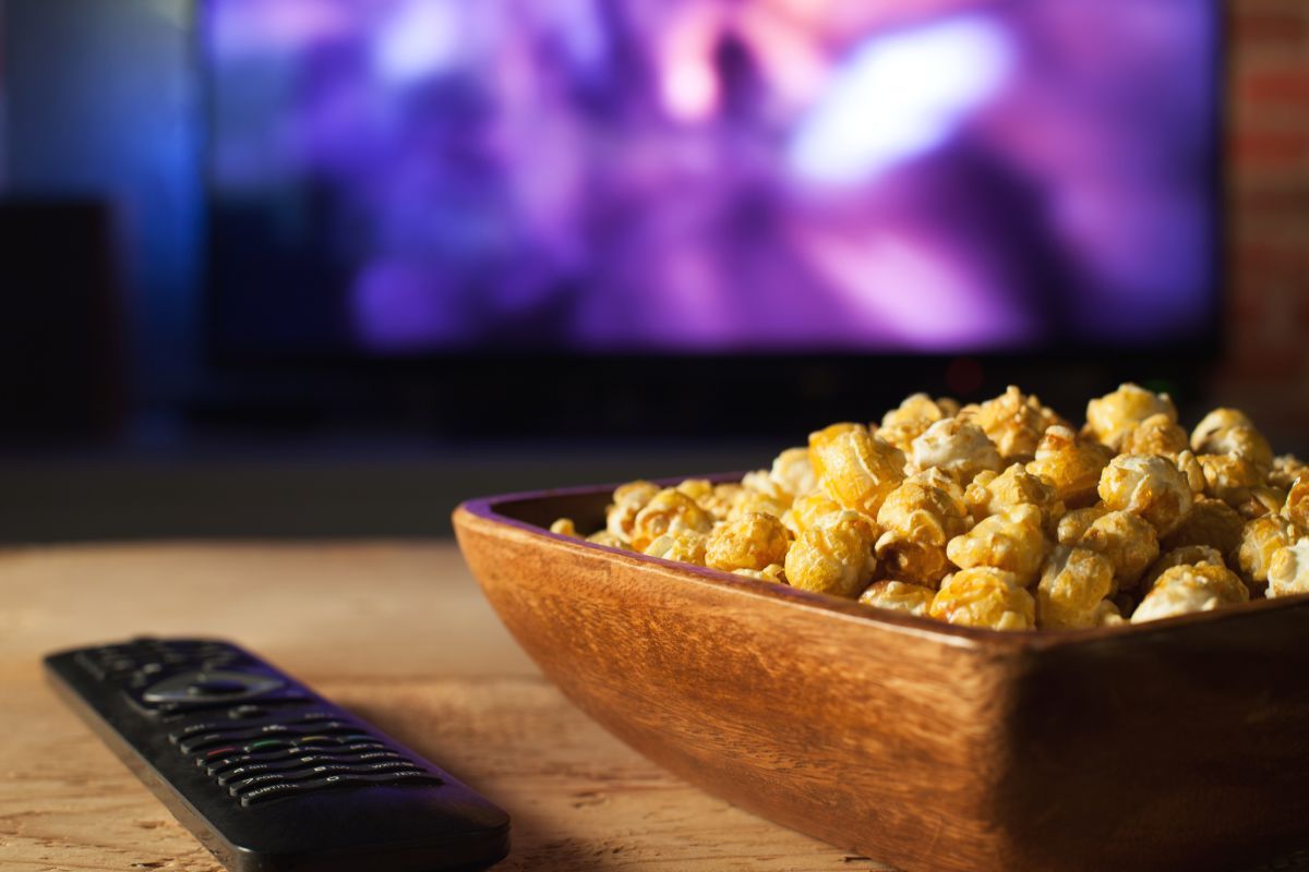 what are the best snacks for a movie night.jpg