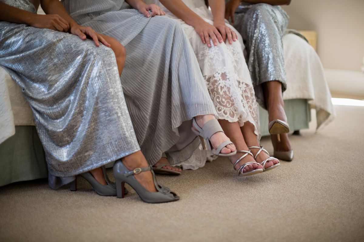 what to wear for a wedding.jpg